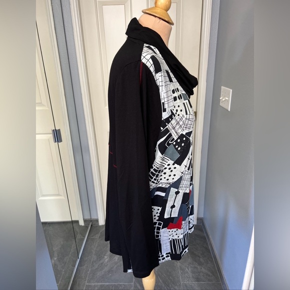 Simply Art by Dolcezza Abstract Print Tunic Top Art to Wear Funky - Picture 3 of 6